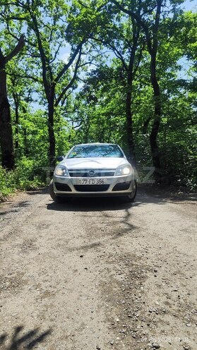 Opel Astra 2004, 223,044 km - 1.4 l - Qusar