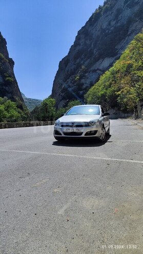 Opel Astra 2004, 223,044 km - 1.4 l - Qusar