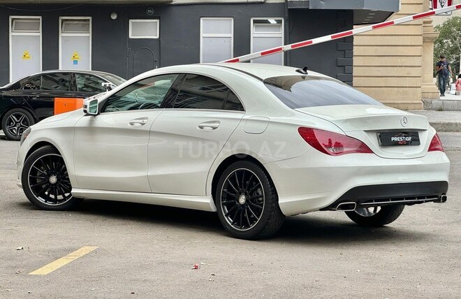 Mercedes CLA 250-10