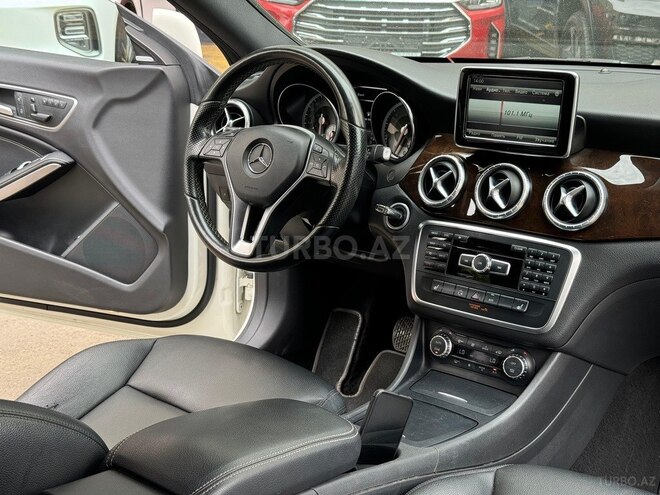 Mercedes CLA 250-16
