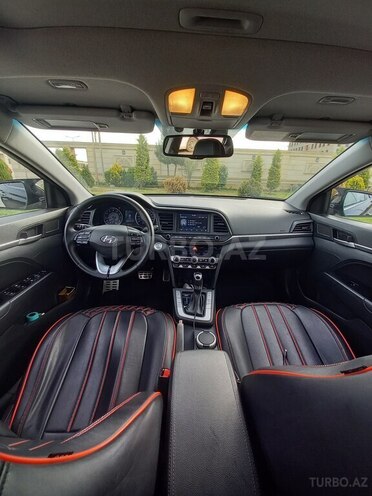 Hyundai Elantra 2019, 146,500 km - 2.0 л - Babək