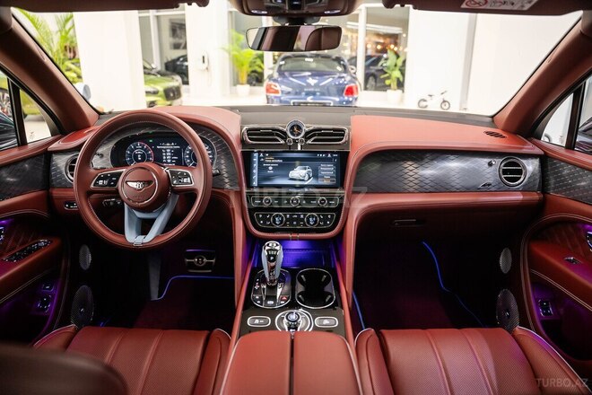 Bentley Bentayga-9