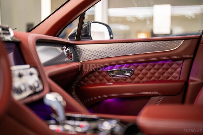 Bentley Bentayga-18
