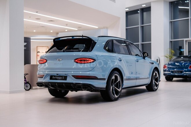 Bentley Bentayga-8