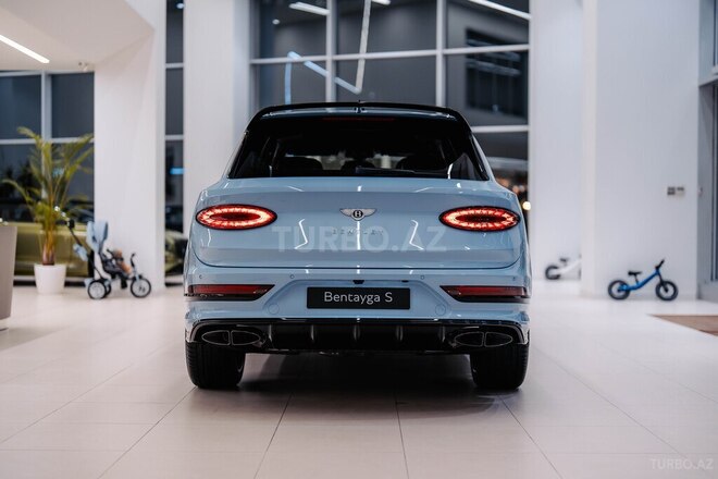Bentley Bentayga-7