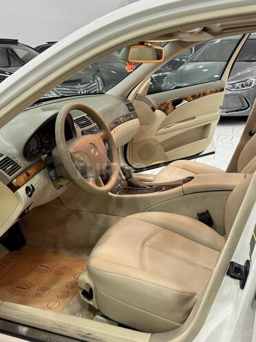 Mercedes E 240 2005, 255,000 km - 2.6 l - Sumqayıt