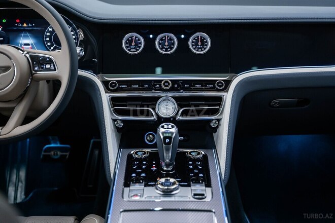 Bentley Flying Spur-12