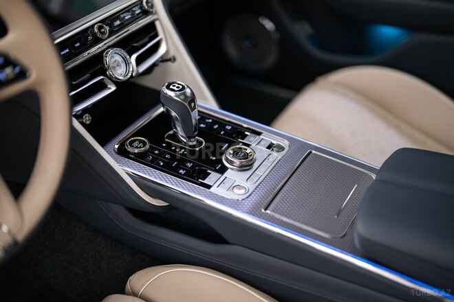 Bentley Flying Spur-17