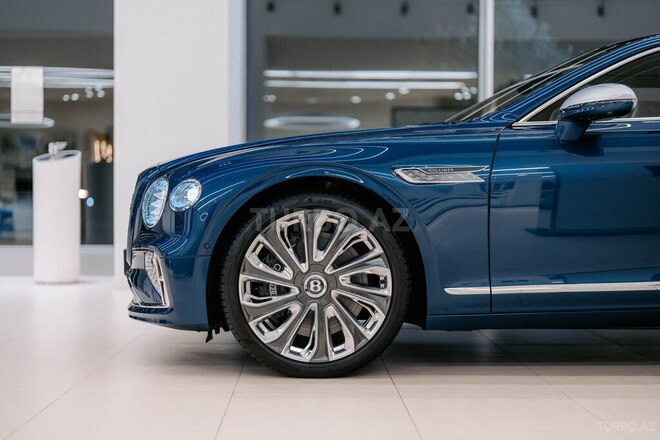 Bentley Flying Spur-21