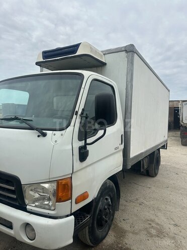 Hyundai HD-65-4