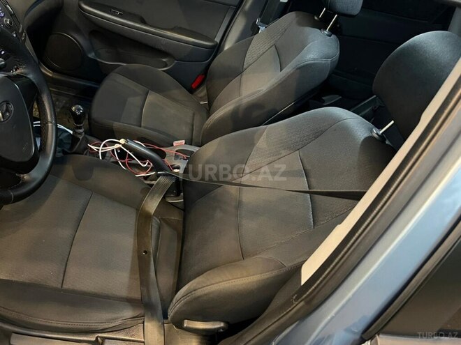 Hyundai i30 2007, 304,652 km - 1.4 л - Biləsuvar