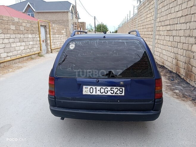 Opel Astra 1996, 305,000 km - 1.6 l - Bakı