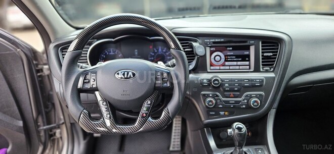 Kia Optima-4