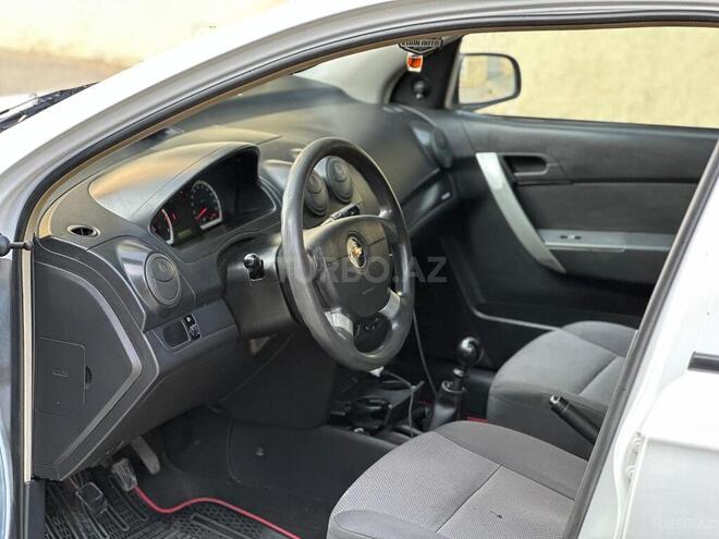 Chevrolet Aveo-3