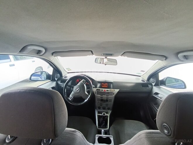 Opel Astra 2009, 300,000 km - 1.4 l - Mingəçevir