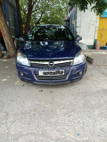 Opel Astra 2009, 300,000 km - 1.4 l - Mingəçevir