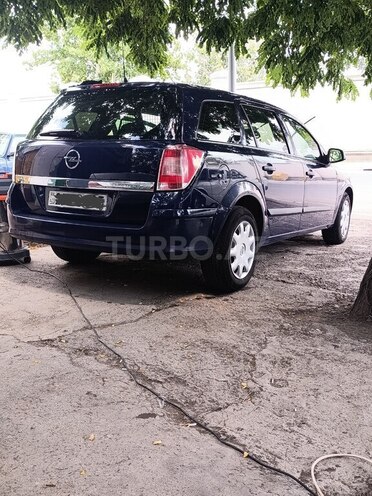 Opel Astra 2009, 300,000 km - 1.4 l - Mingəçevir