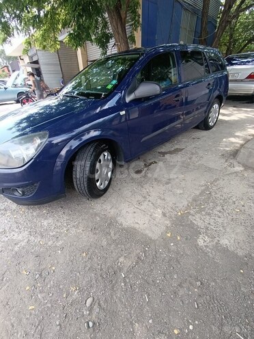 Opel Astra 2009, 300,000 km - 1.4 l - Mingəçevir