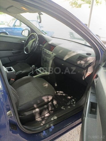 Opel Astra 2009, 300,000 km - 1.4 l - Mingəçevir
