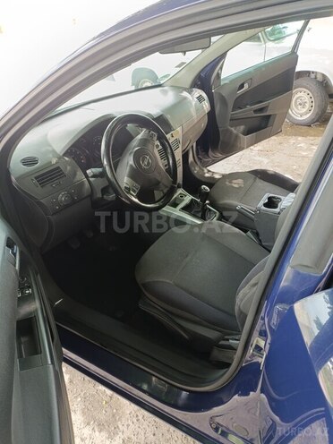 Opel Astra 2009, 300,000 km - 1.4 l - Mingəçevir