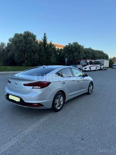 Hyundai Elantra 2018, 100,368 km - 2.0 l - Bakı
