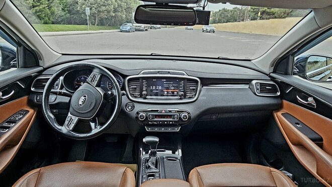 Kia Sorento-18