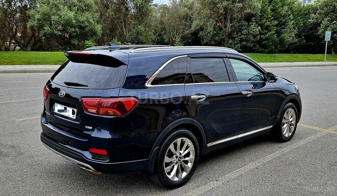 Kia Sorento-8