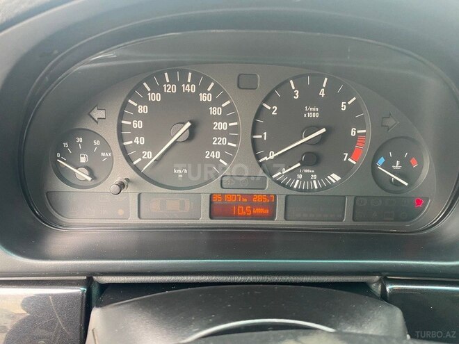 BMW 525 2000, 360,000 km - 2.5 l - Bakı