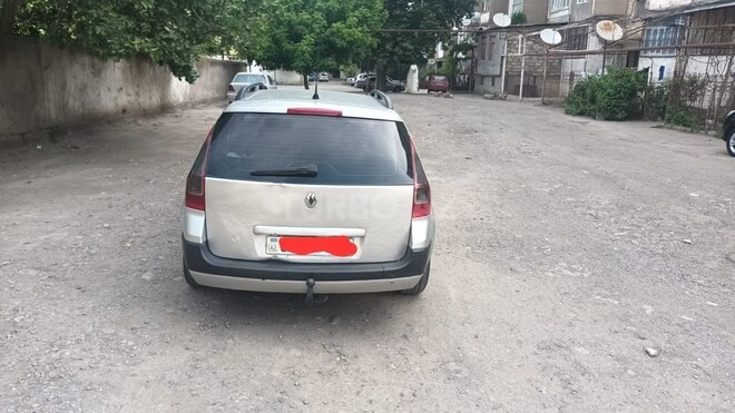Renault Megane-2