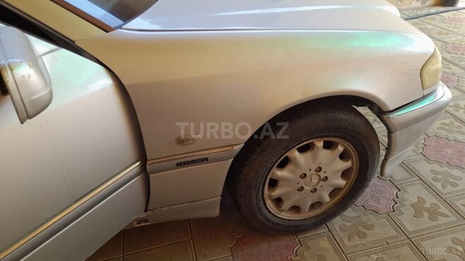 Mercedes C 180 1998, 360,000 km - 1.8 l - Yevlax