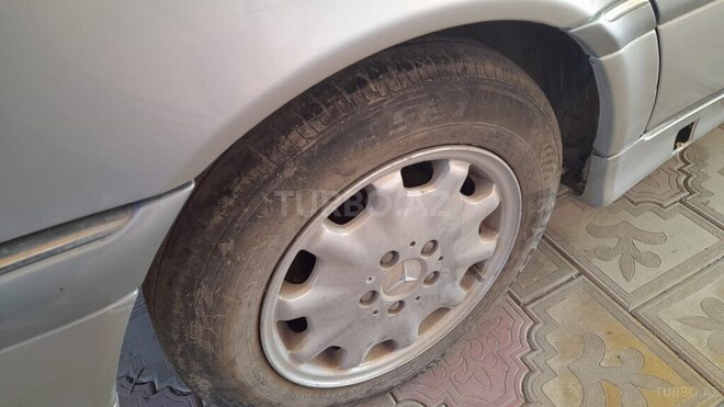 Mercedes C 180 1998, 360,000 km - 1.8 l - Yevlax