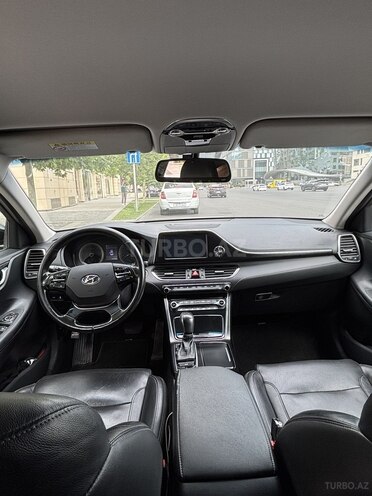 Hyundai Grandeur 2018, 268,000 km - 2.2 l - Bakı