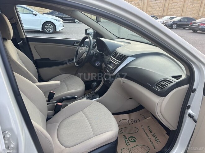 Hyundai Accent 2016, 240,000 km - 1.6 l - Bakı