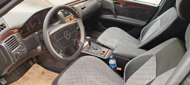 Mercedes E 230 1997, 425,000 km - 2.3 l - Bakı