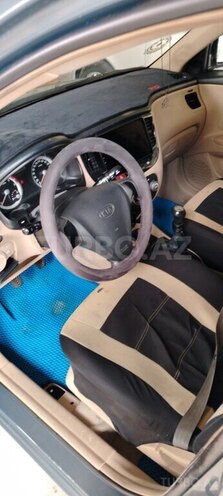 Kia Rio 2006, 328,000 km - 1.5 l - Ucar