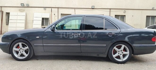Mercedes E 230 1997, 425,000 km - 2.3 l - Bakı