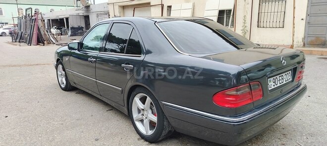 Mercedes E 230 1997, 425,000 km - 2.3 l - Bakı