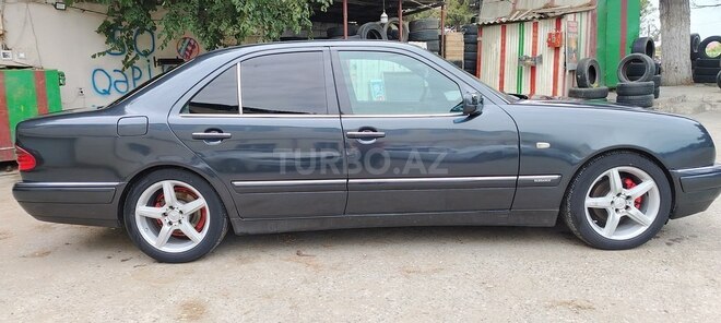 Mercedes E 230 1997, 425,000 km - 2.3 l - Bakı