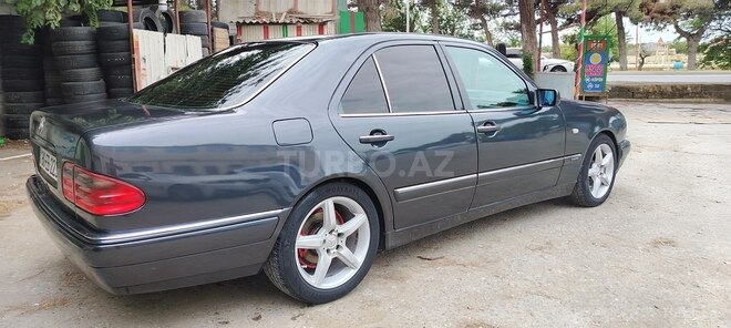 Mercedes E 230 1997, 425,000 km - 2.3 l - Bakı