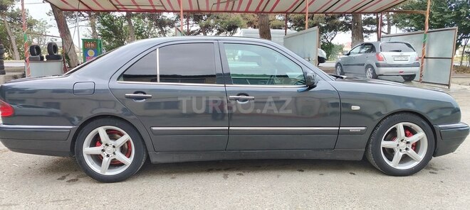 Mercedes E 230 1997, 425,000 km - 2.3 l - Bakı