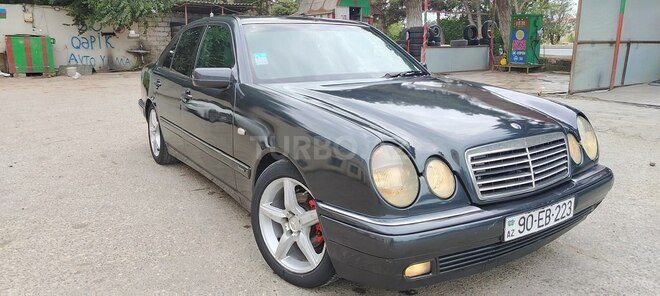 Mercedes E 230 1997, 425,000 km - 2.3 l - Bakı