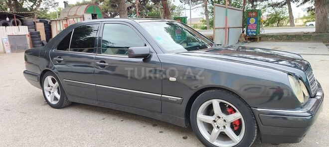 Mercedes E 230 1997, 425,000 km - 2.3 l - Bakı