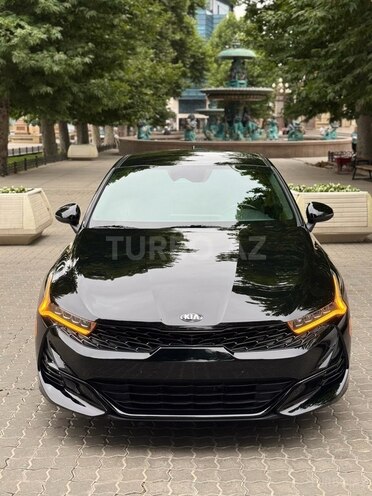 Kia K5-1