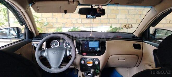 Kia Rio 2006, 328,000 km - 1.5 l - Ucar