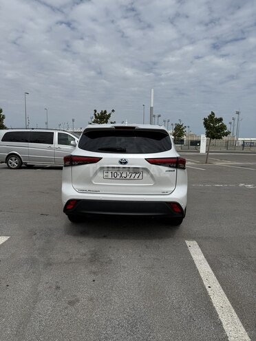 Toyota Highlander 2023, 21,200 km - 2.5 l - Bakı