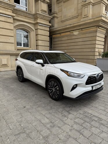 Toyota Highlander 2023, 21,200 km - 2.5 l - Bakı