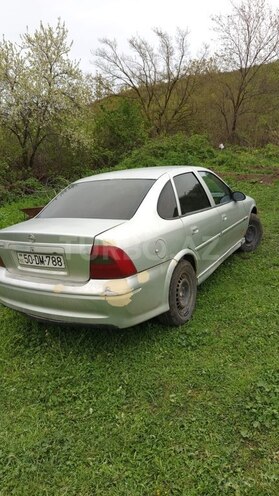 Opel Vectra 2000, 170,000 km - 2.0 l - Şabran