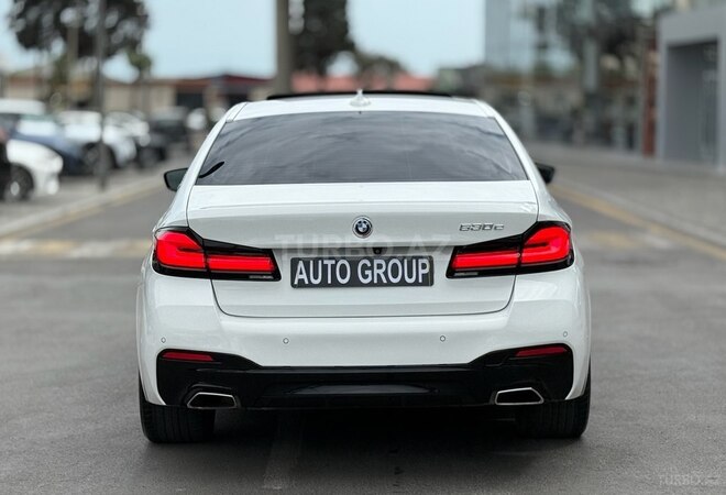 BMW 530e-6
