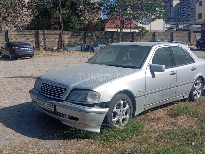 Mercedes C 240 1999, 300,000 km - 2.4 л - Bakı