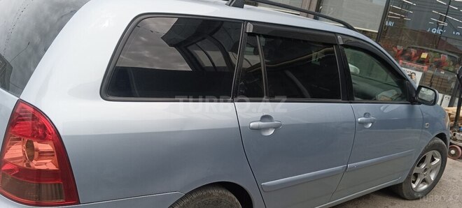 Toyota Corolla 2006, 299,000 km - 1.4 л - Bakı